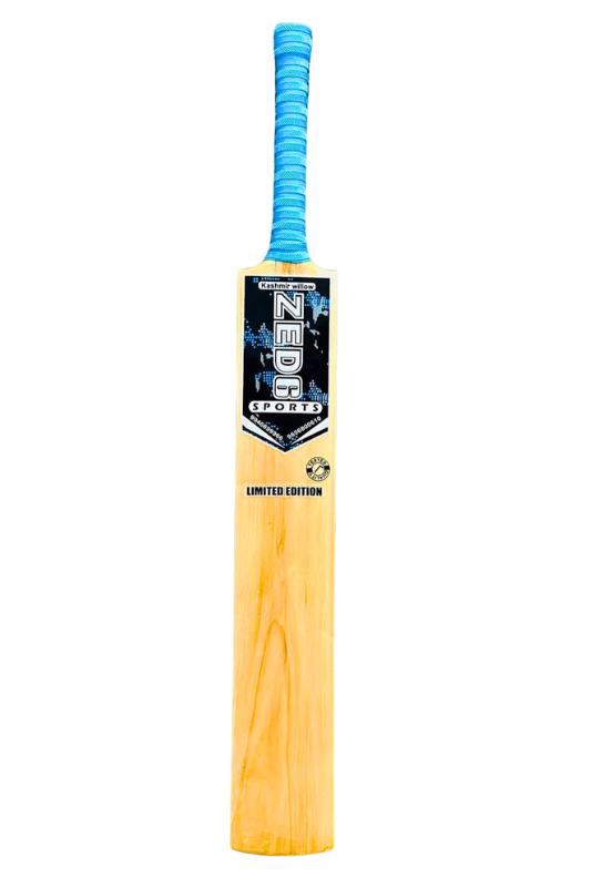 Zed6 Sports Cricket Bat – 840g Kashmir Willow Bat